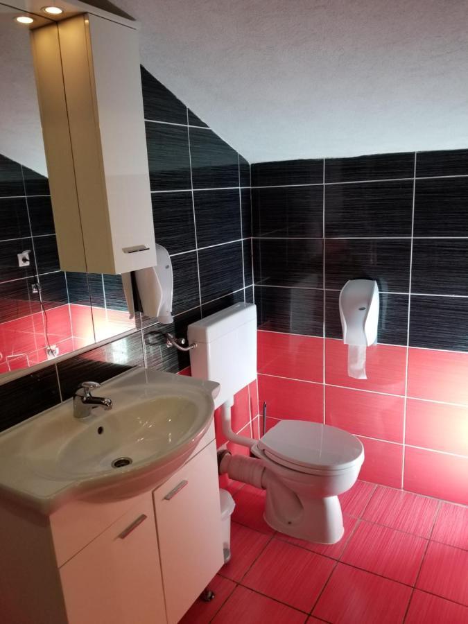 Wellness B&B Winery Sontacchi Kutjevo 外观 照片