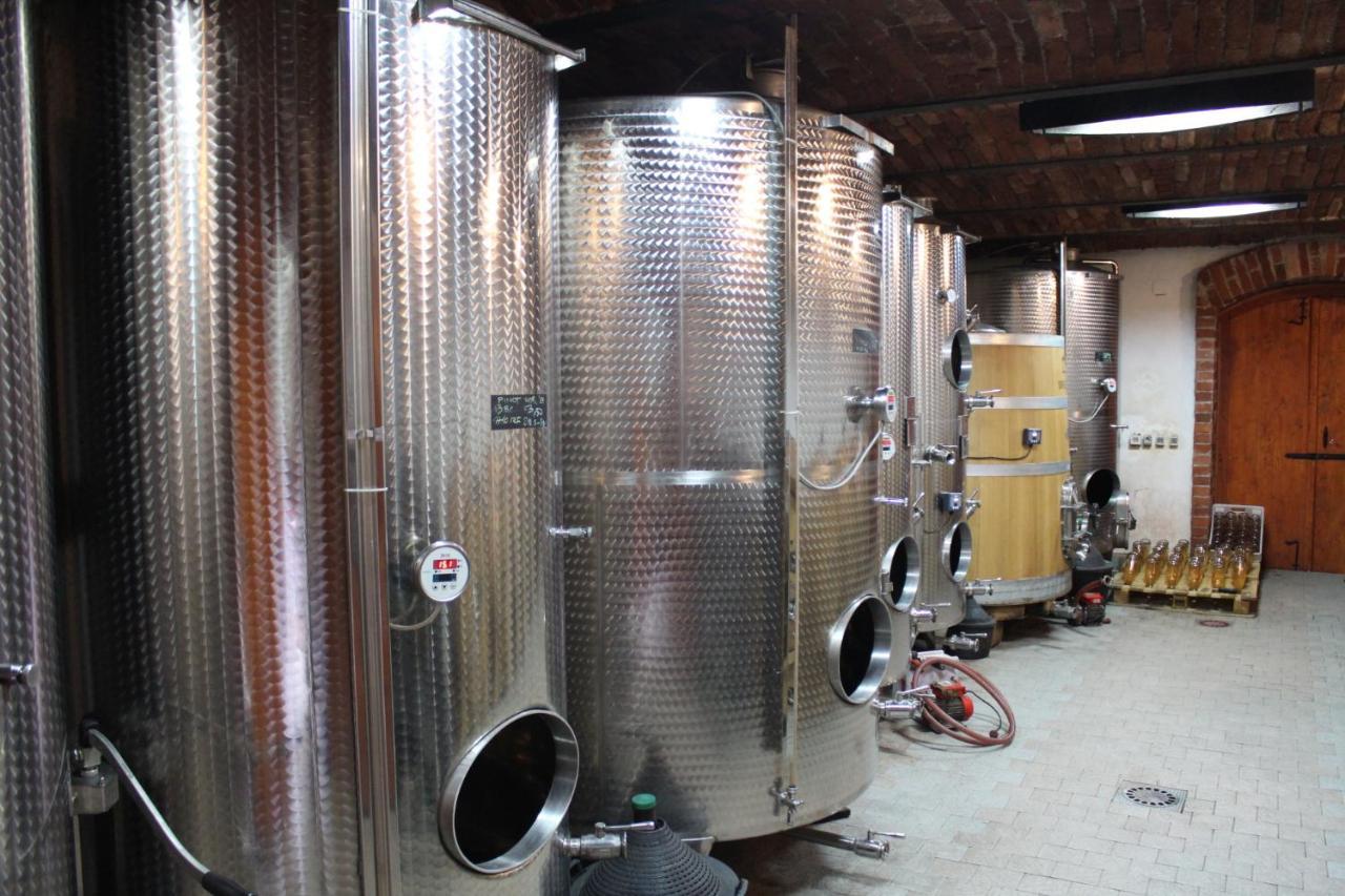 Wellness B&B Winery Sontacchi Kutjevo 外观 照片