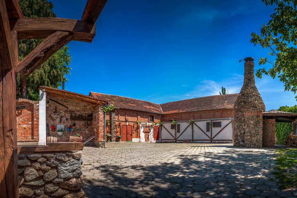 Wellness B&B Winery Sontacchi Kutjevo 外观 照片